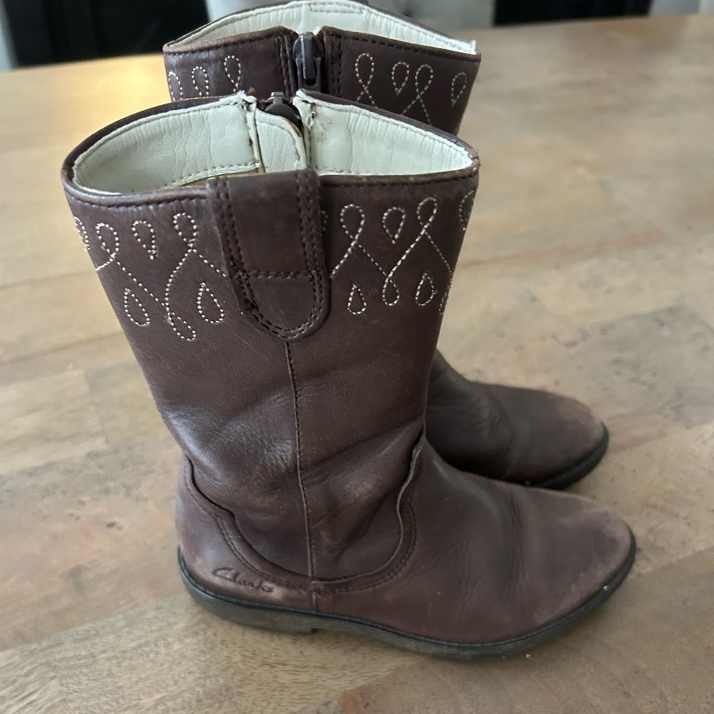 Clarks Toddler Dark Brown Embroidered Cowboy Boots - Picture 4 of 9